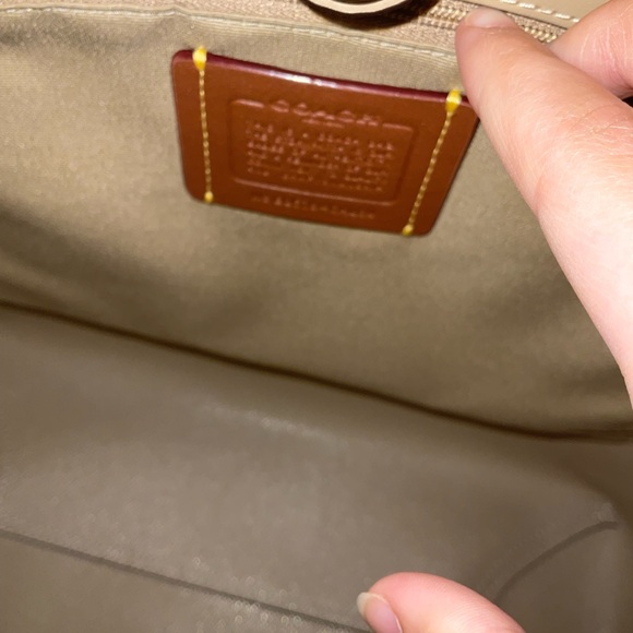 Coach City Tote Bag With Strawberry Graphic $450 RETAIL SOLD OUT - Picture 13 of 16